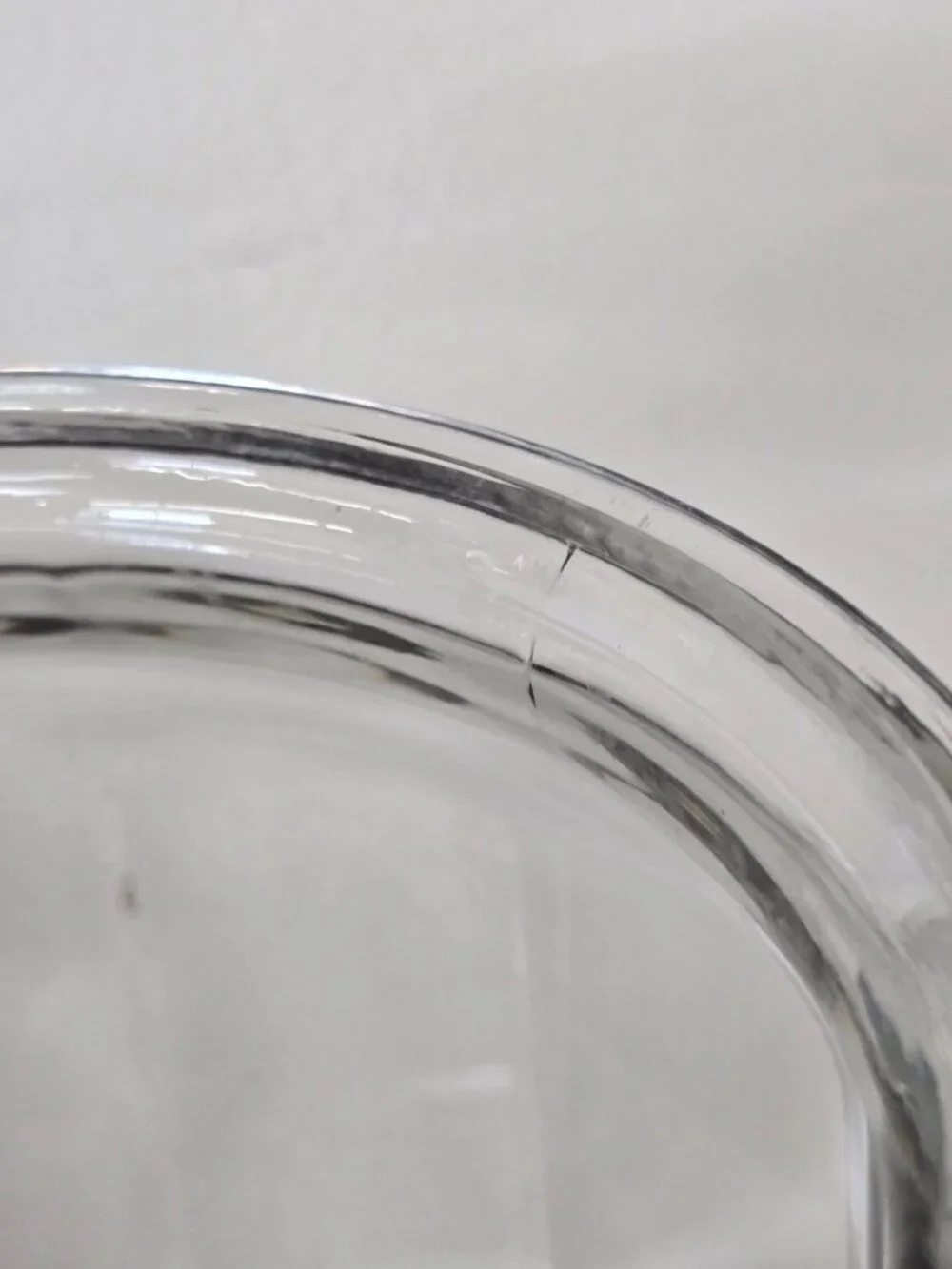 Glass Beverage Dispenser With Metal Stand & Chrome Spigot 1 Gallon Clear Glass D